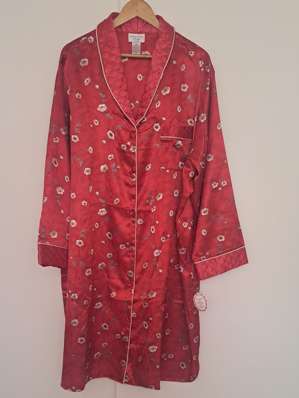 Amanda Stewart  Sleepwear Red Floral Satin Long Robe